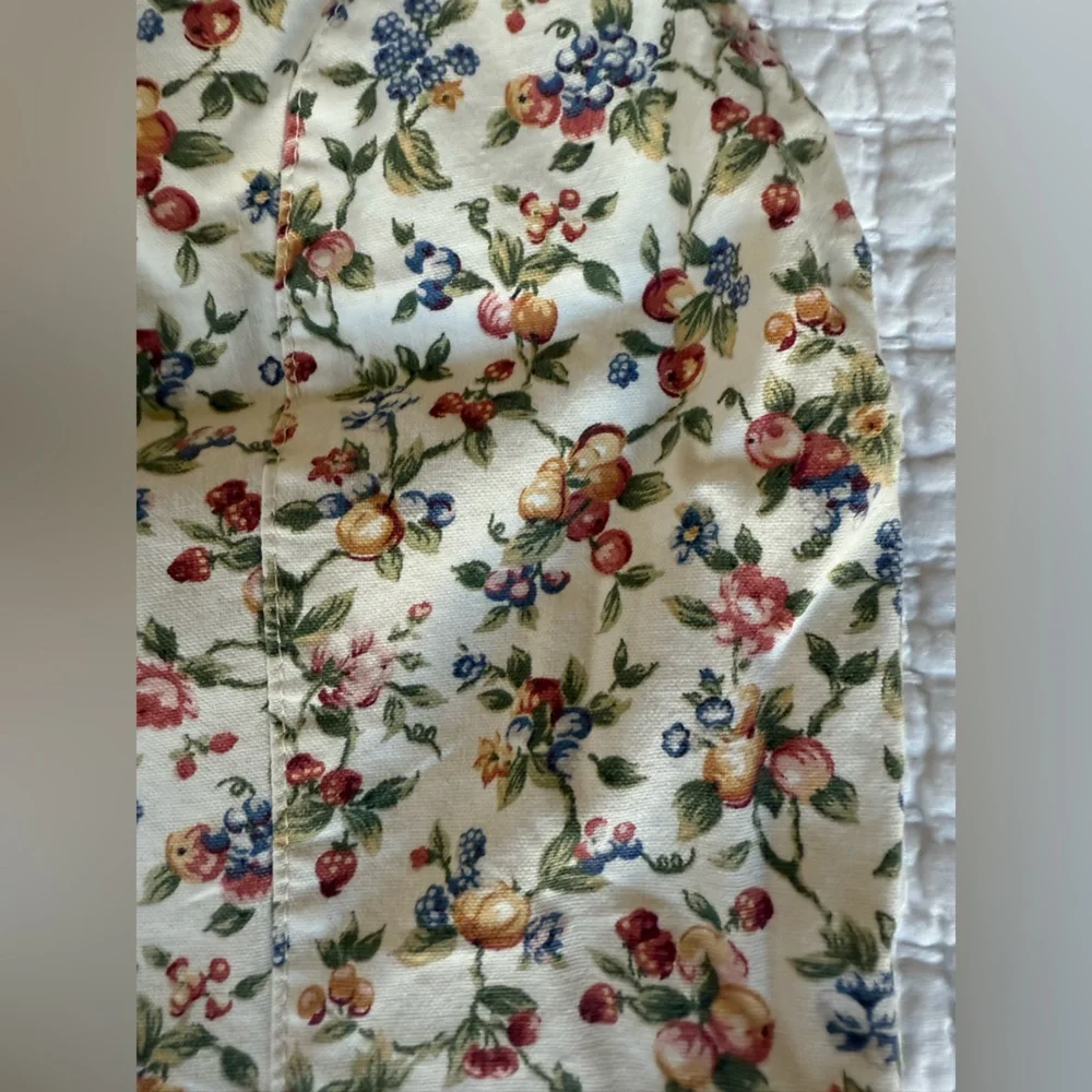 Vintage Cotton Floral Quilted Vest - Picture 7 of 7